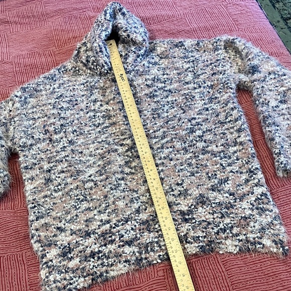 Lost + Wander fuzzy Speckled Turtleneck oversized Sweater - Picture 7 of 14